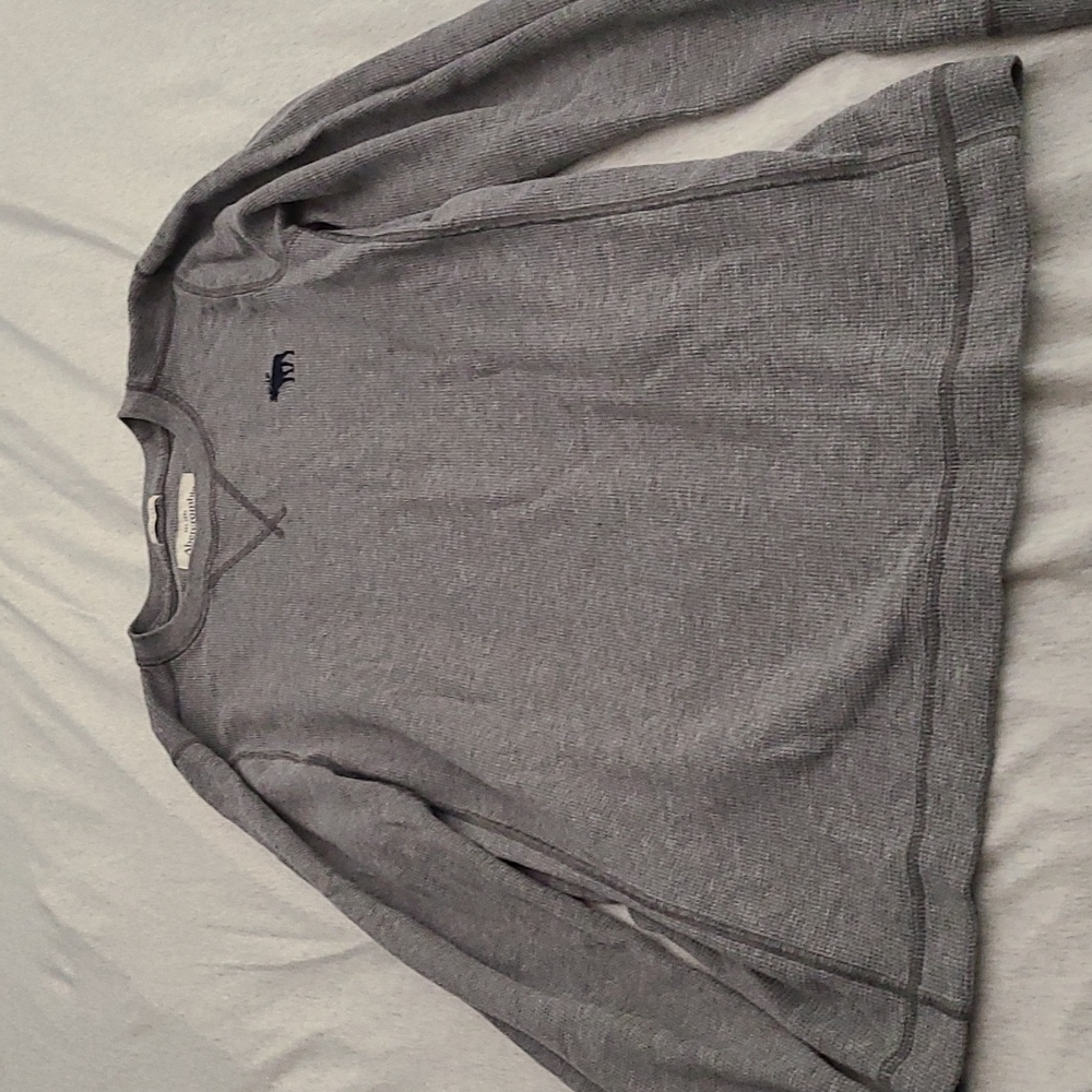 Abercrombie & Fitch gray waffle long sleeve shirt